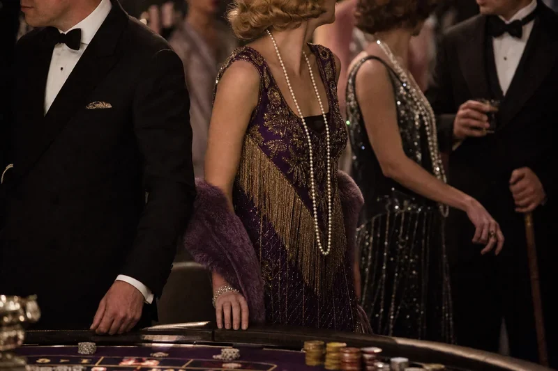 Gatsby — stroje w stylu lat 20.